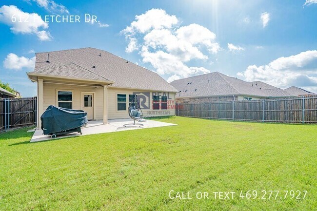 Building Photo - 612 Fletcher Dr