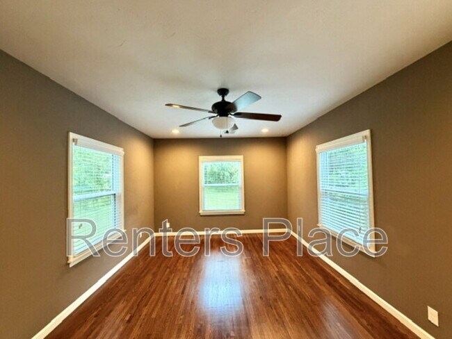 Building Photo - 717 S Louisville Ave