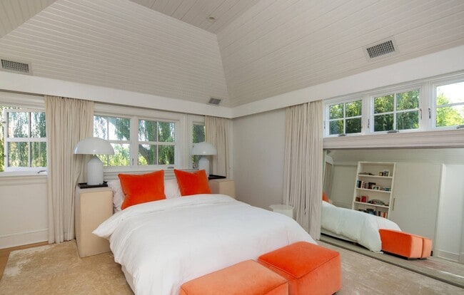 Building Photo - 480 Captains Neck Ln