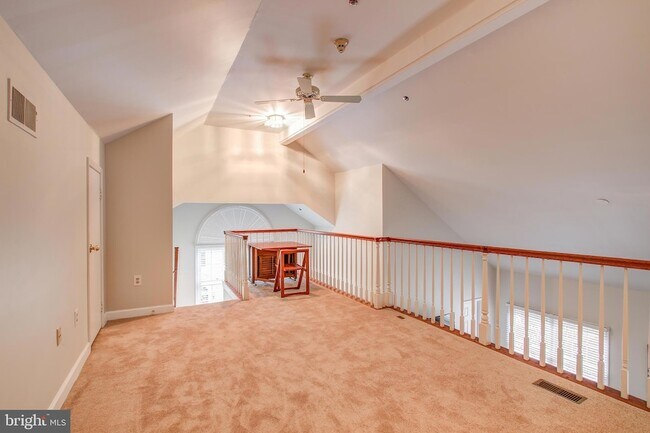 Building Photo - 9700 Whitley Park Pl