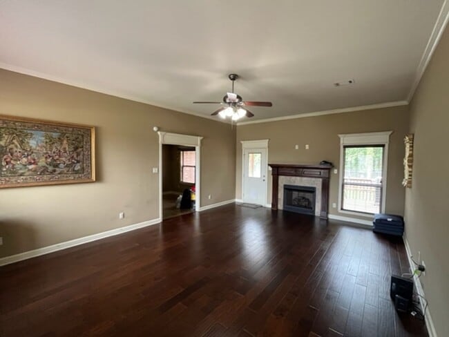 Building Photo - Nice Jacksonville Home Close to Little Roc...