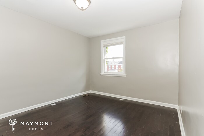 Building Photo - 4928 Edgemere Ave