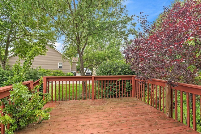 Building Photo - 5009 Legacy Dr