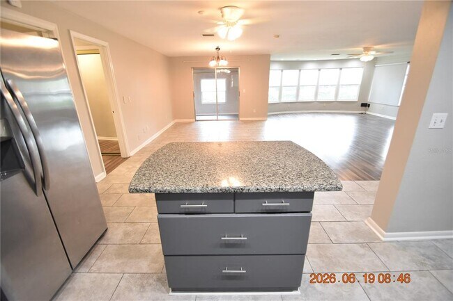 Building Photo - 3273 Harbor Lake Dr