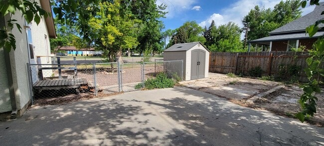 Building Photo - 2 bedroom 1 bath