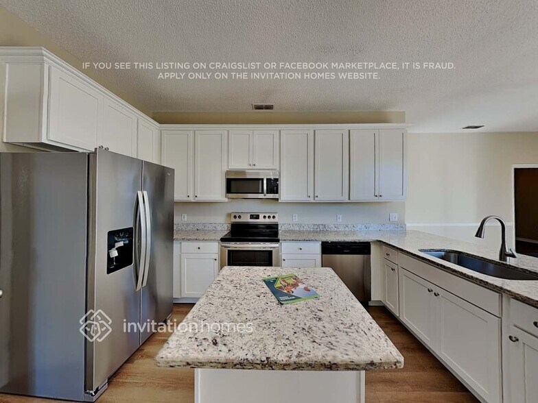 Building Photo - 1028 Derbyshire Dr