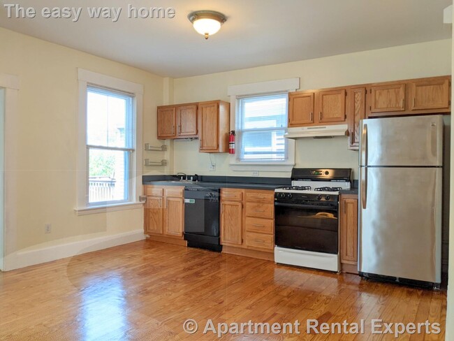 Primary Photo - 397 Washington St