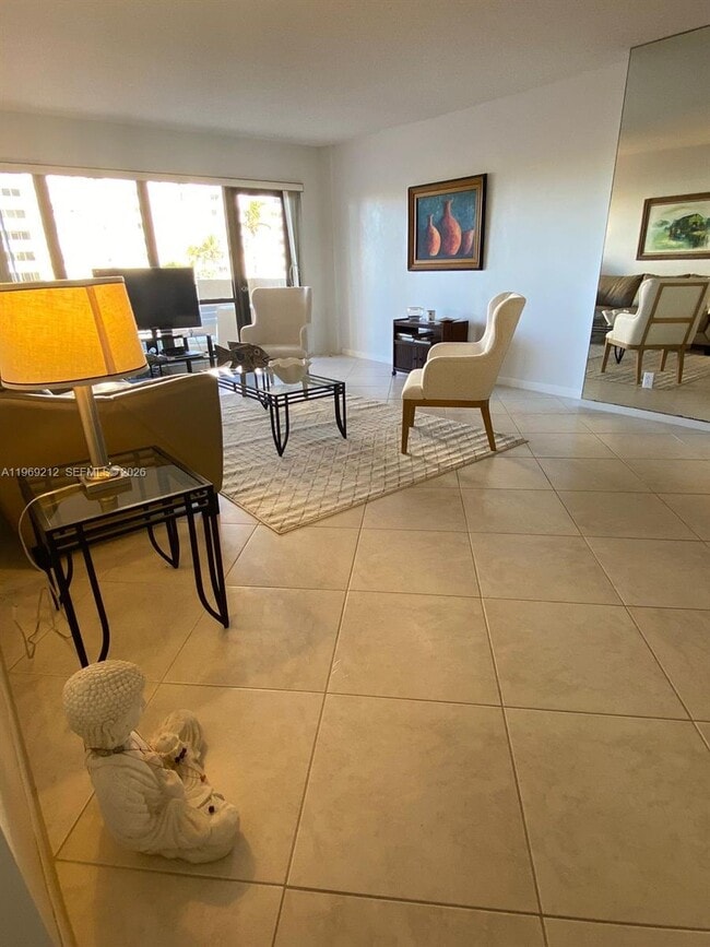 Building Photo - 5100 N Ocean Blvd