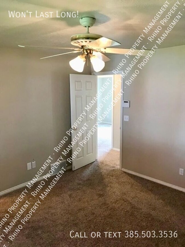 Building Photo - 3 Bed/2 Bath Upper Level Duplex in Layton