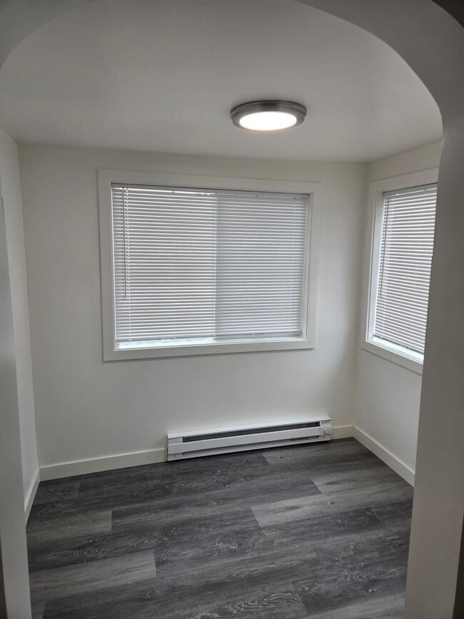 Building Photo - STATUS: PENDING APPLICATION- |R24S| $1625
