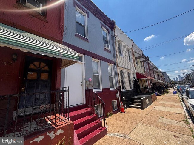 Building Photo - 2423 N 16th St