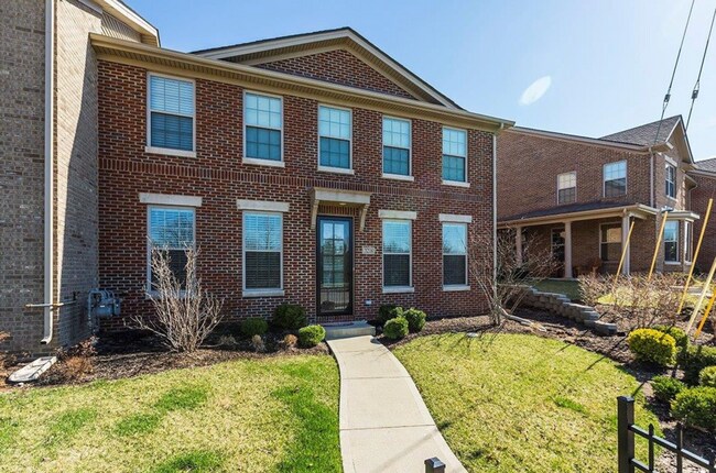 Building Photo - Beautiful corner-lot townhome in the heart of Beaumont Park