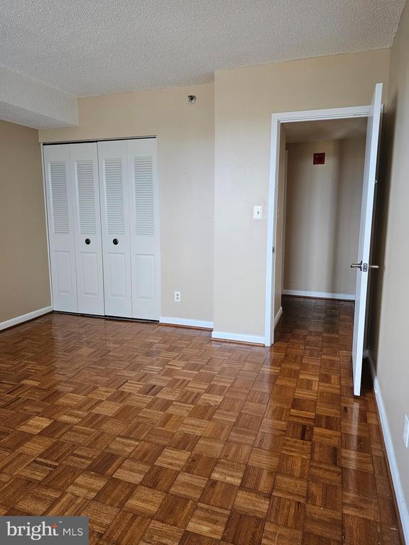 Building Photo - 3709 S George Mason Dr