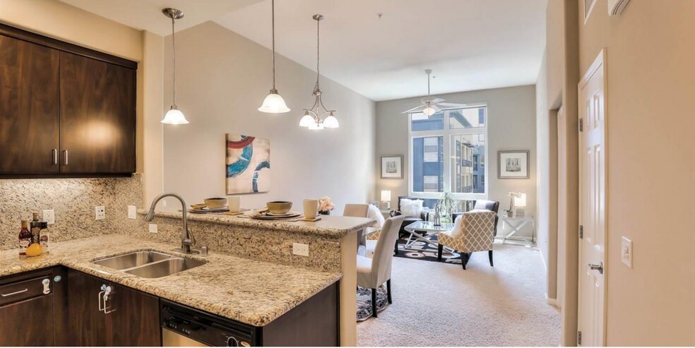 Primary Photo - 1101 S Main St