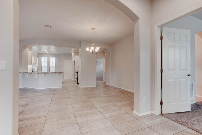Building Photo - 5641 Sagamore Canyon St