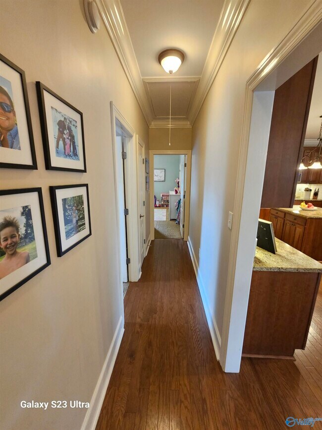 Building Photo - 3204 Ashlar Trail SE