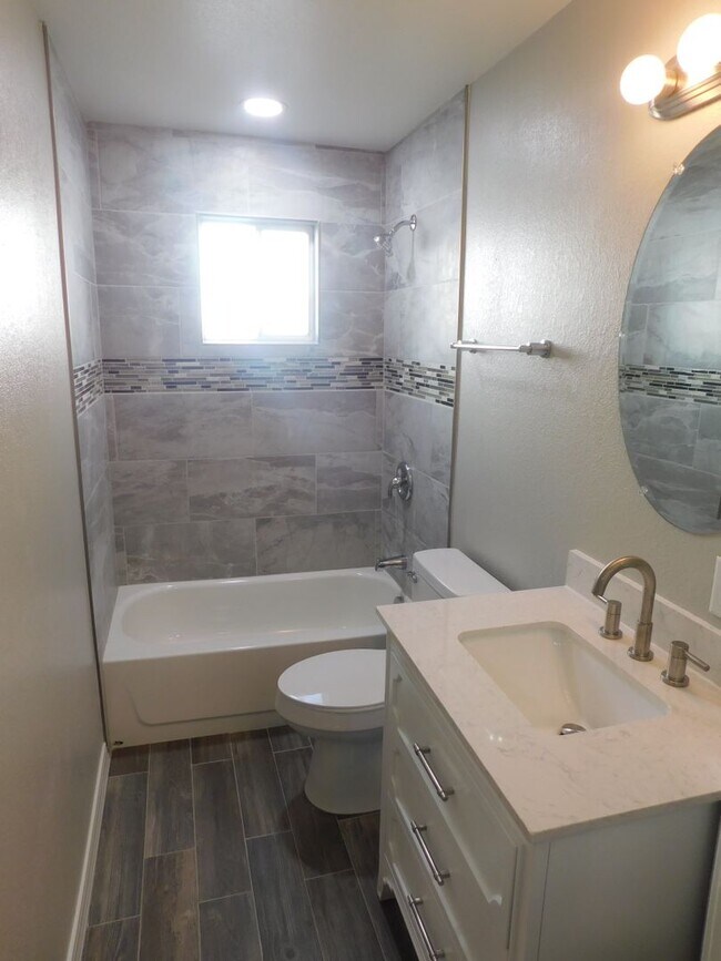 Building Photo - Central Air! Updated 2 Bedroom/1 Bath Rancher - $1,100/$1,650