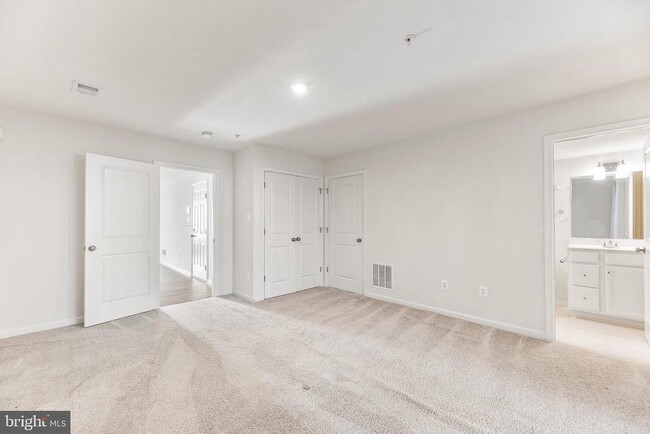 Building Photo - 43858 Eucalyptus Way