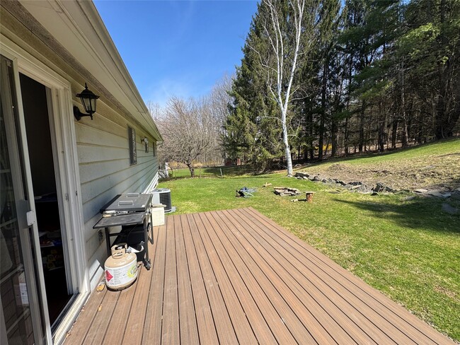 Building Photo - 4520 Marshall Dr W