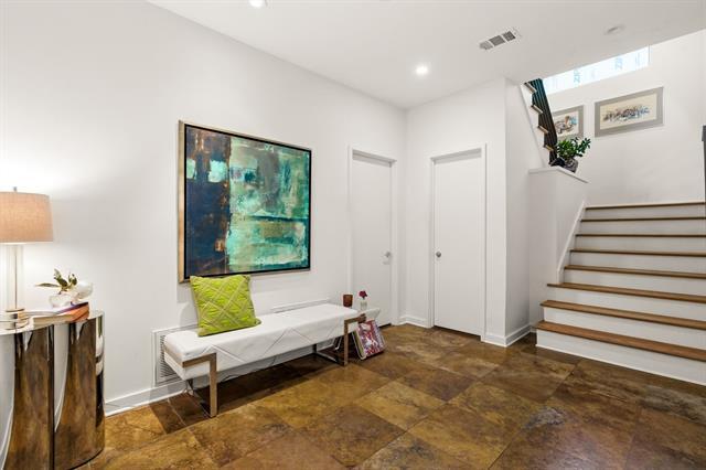 Building Photo - 4025 Hawthorne Ave