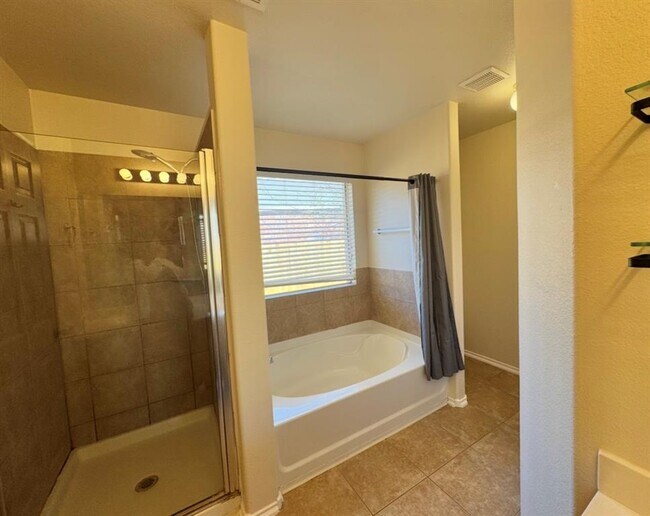 Building Photo - 104 Gettysburg Loop