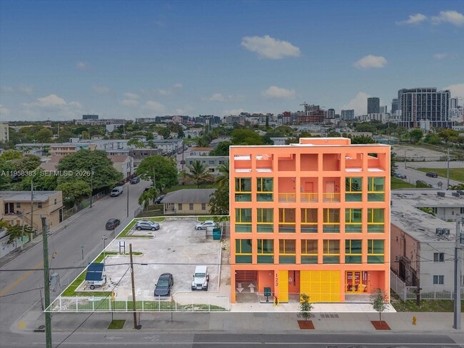 Building Photo - 123 NW 14th St