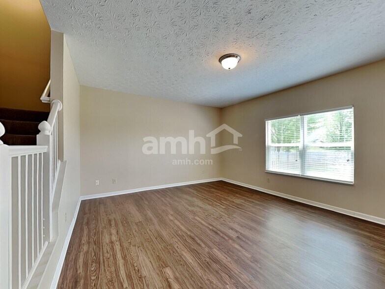 Building Photo - 12938 Dolphins Ln