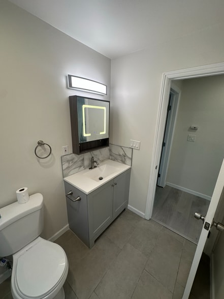 Building Photo - 877 29th St