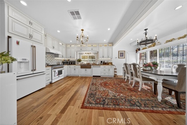 Building Photo - 327 Vine St