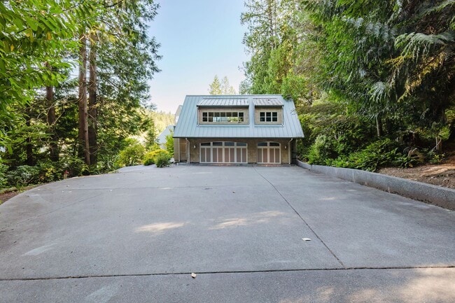 Building Photo - 15000 Sivertson Rd NE