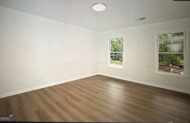 Building Photo - 401 Vardon Way