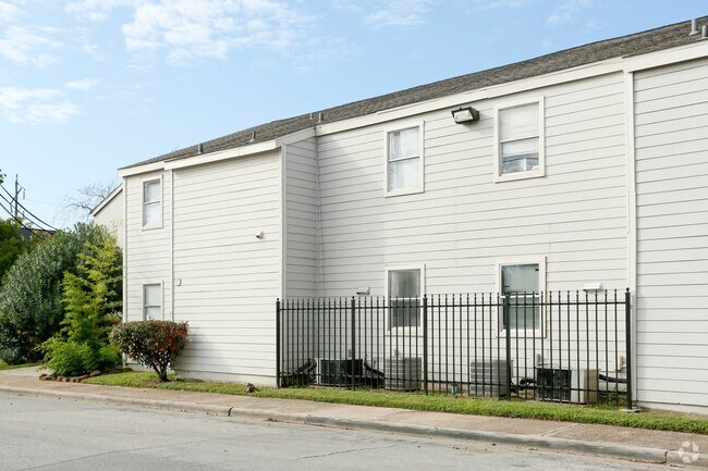 Building Photo - 1209 Herkimer St