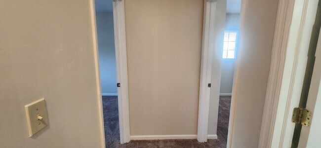 Building Photo - 1421 Wabash Ave