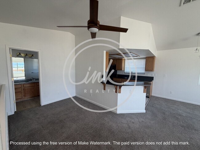 Building Photo - 2 Bedroom Duplex with amazing views in Gardnerville Ranchos
