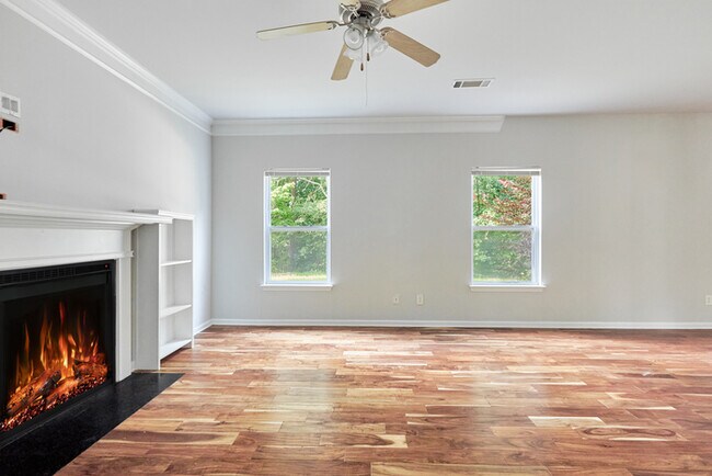 Building Photo - 4 bedroom house in Suwanee