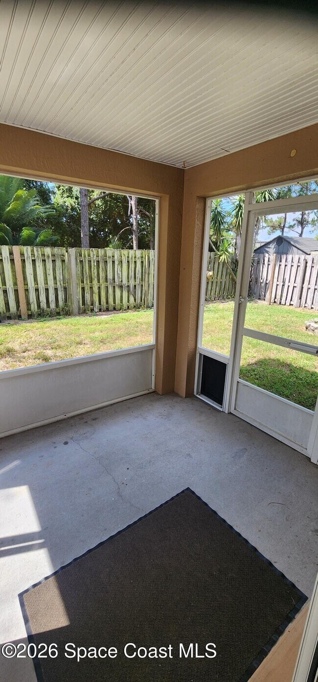 Building Photo - 428 Heathrow Cir