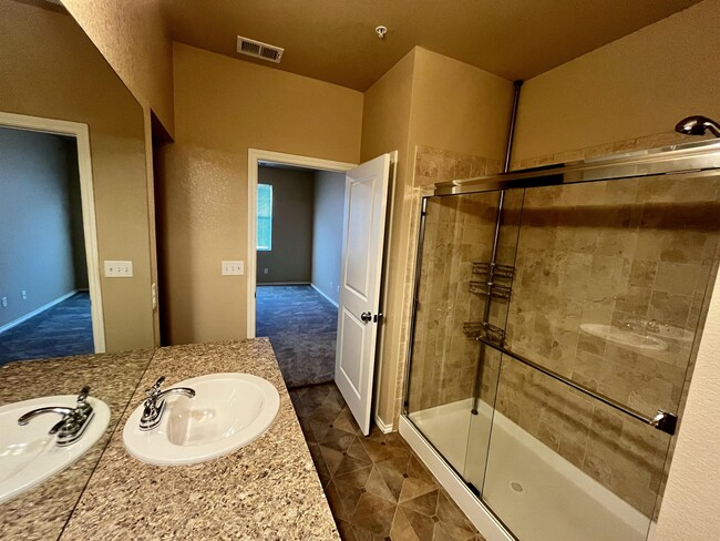 Building Photo - 6915 W 3rd St