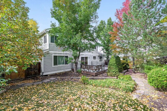 Building Photo - 10376 Dunsford Dr