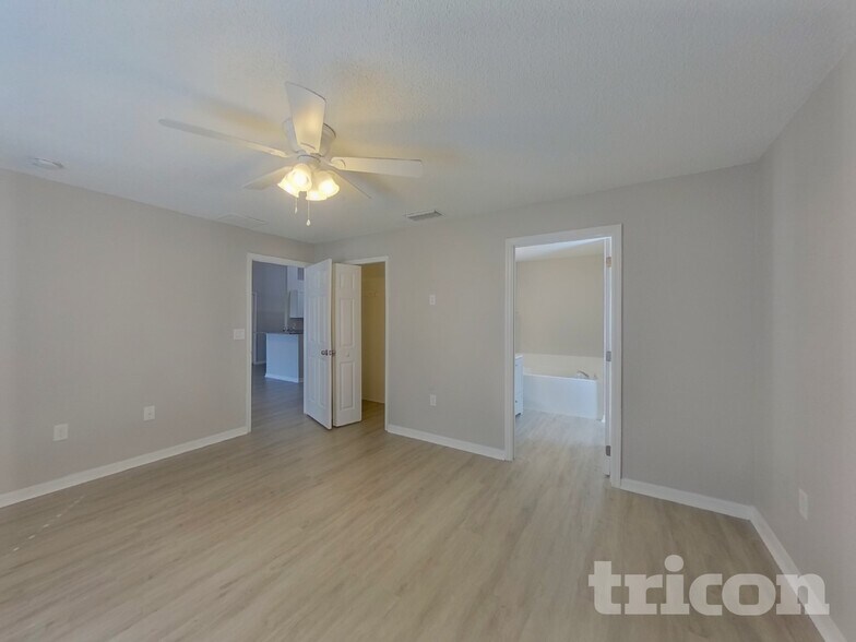 Building Photo - 102 Milton Pl