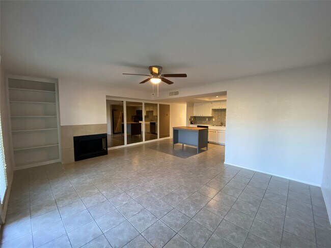 Building Photo - 14777 Wunderlich Dr