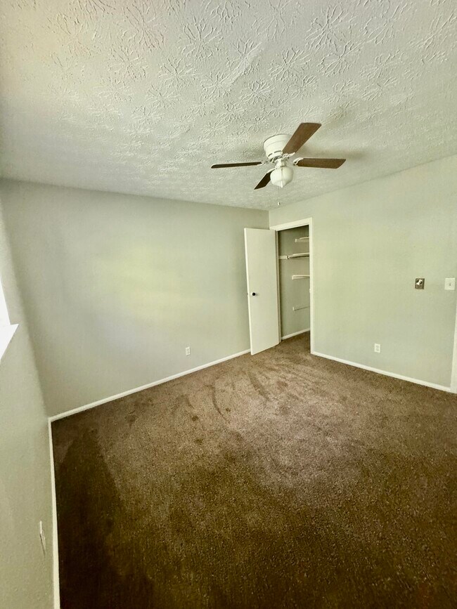 Building Photo - 9626 Alexandria Pike