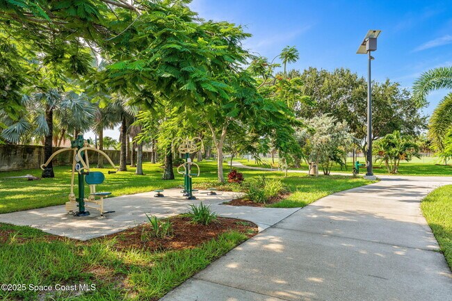 Building Photo - 1125 Jimmy Buffett Mem Hwy