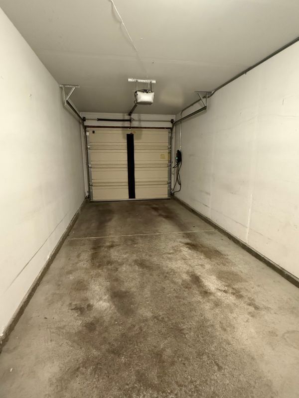 Building Photo - 90 Cherry Ridge Ln