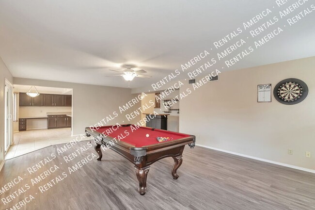 Building Photo - 10327 N Mineral Spring Ln