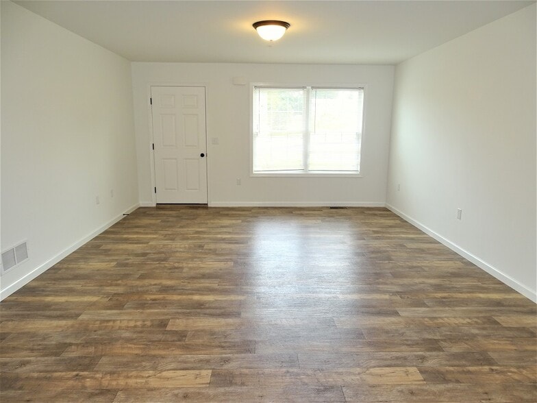 Building Photo - 416 Masonic Dr