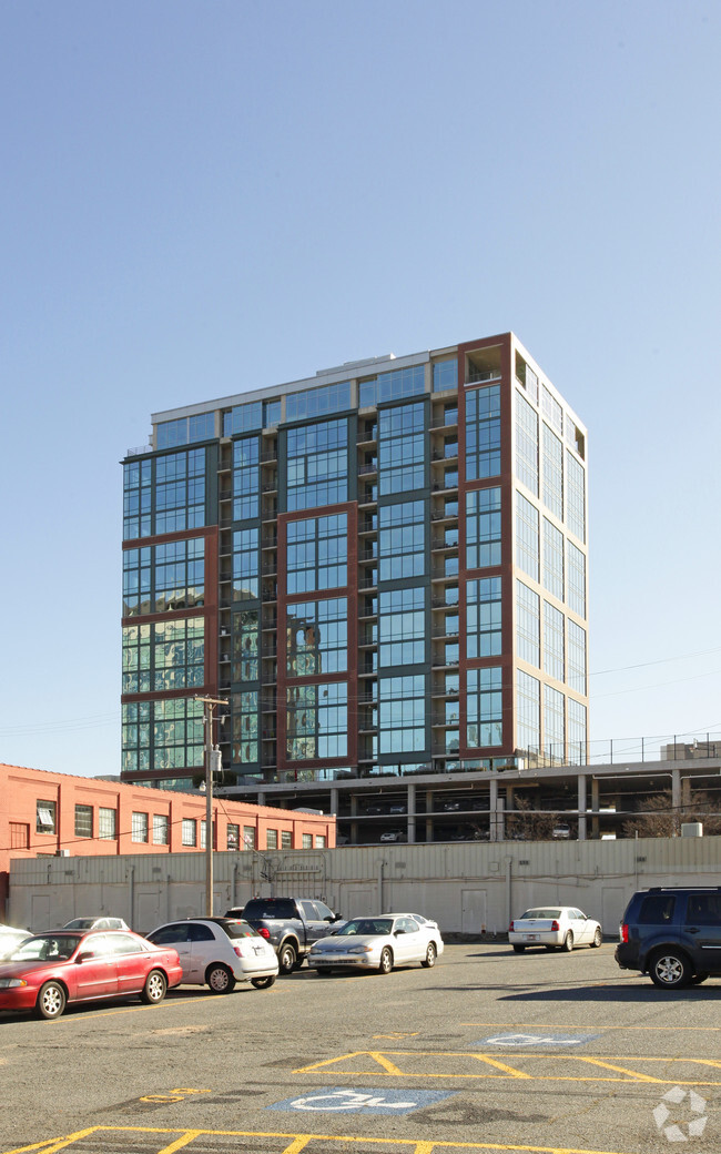 Building Photo - River Market Tower