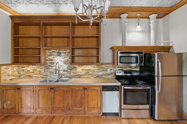 Floorplan - 232 Woodward Ave