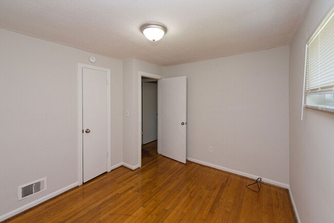 Building Photo - BRIDGETOWN- 3BEDROOM 1BATH W 1 CAR BUILT I...