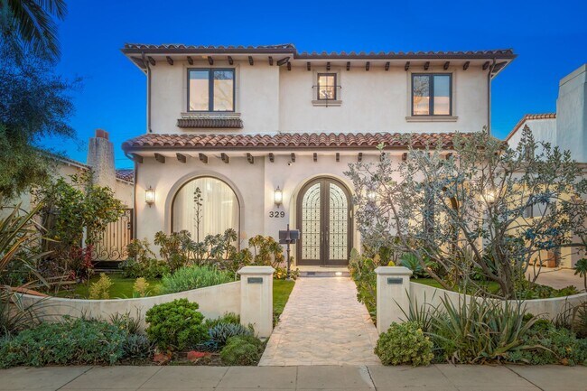 Building Photo - Beverly Hills Luxury Villa with Resort-Style Pool & Spa