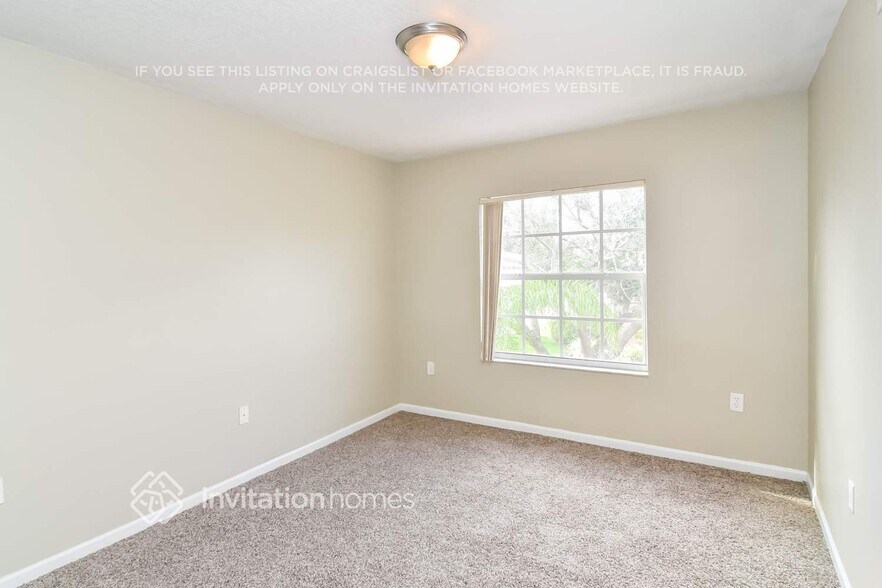 Building Photo - 11568 NW 6th Ct